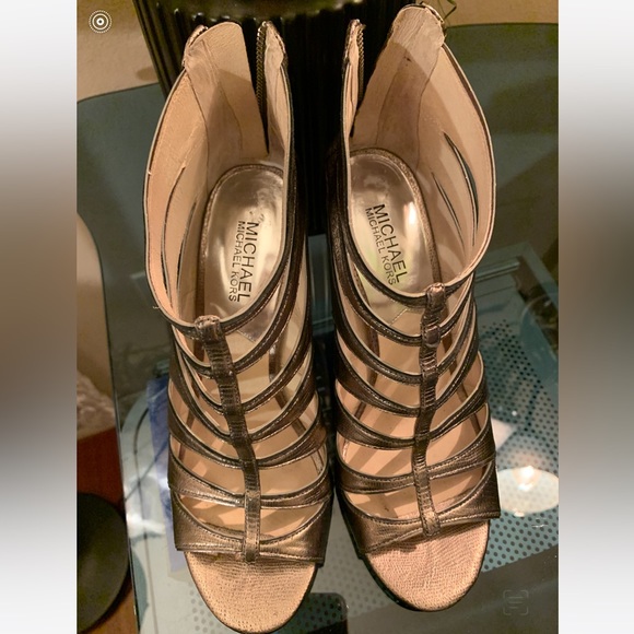 Michael Michael Kors Mavis Heel - Picture 9 of 16